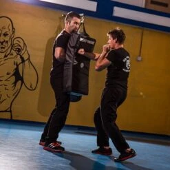 Sport-Thieme Schlagpolster "Curve" 17 Sport-Thieme Schlagpolster "Curve" -Fitnessgeräte Geschäft 144 6702 8