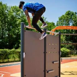 Kompan Outdoor-Fitnessgerät "Hinderniswand Mit Kletternetz" -Fitnessgeräte Geschäft 317 8209 1