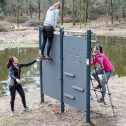 Kompan Outdoor-Fitnessgerät "Hinderniswand Mit Kletternetz" -Fitnessgeräte Geschäft 317 8209 5